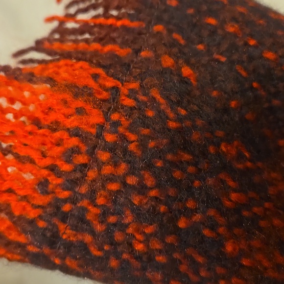 New Ann Taylor LOFT Oversized Fringed Edge Scarf - Picture 2 of 8